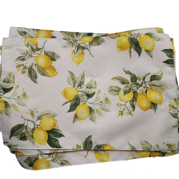 Lemon Pattern S/4  Fabric Placemats 11" x 17" One Oven mitt Home Collection - Picture 2 of 6